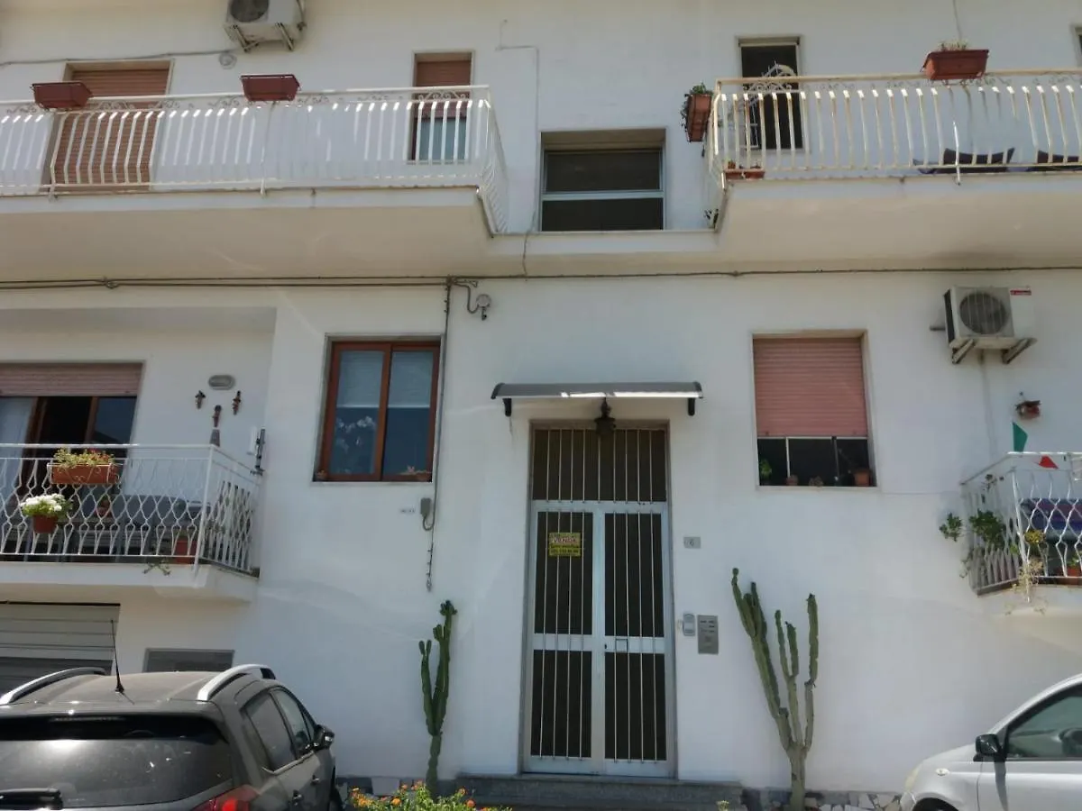 Appartamento Vicino Al Mare Giardini Naxos Apartman